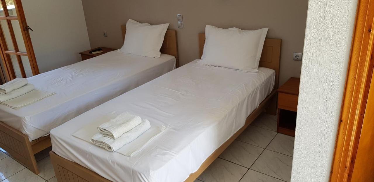 Dream House Apartment Agia Paraskevi  Bagian luar foto