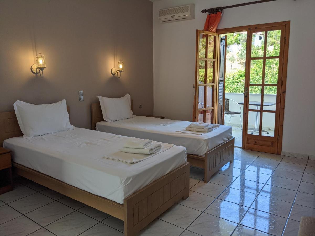 Dream House Apartment Agia Paraskevi  Bagian luar foto
