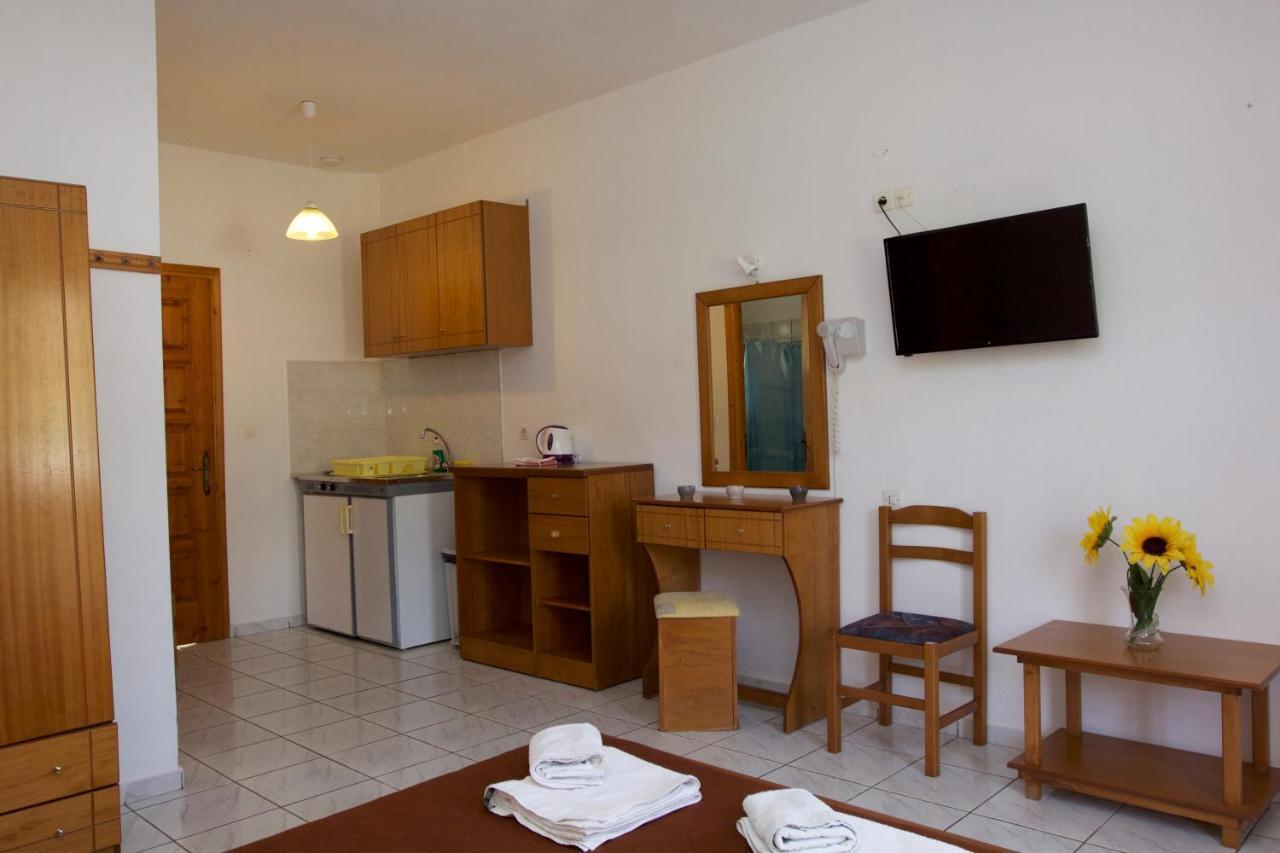 Dream House Apartment Agia Paraskevi  Bagian luar foto